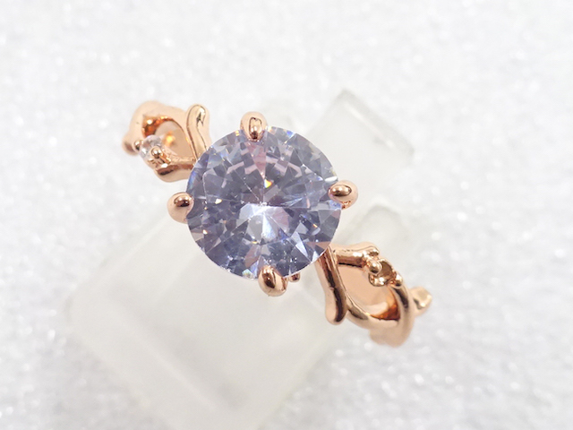 JAPANESE KIMONO / ANTIQUE CRYSTAL RING (SIZE 15)